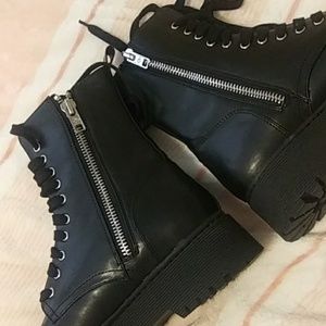 current mood combat boots